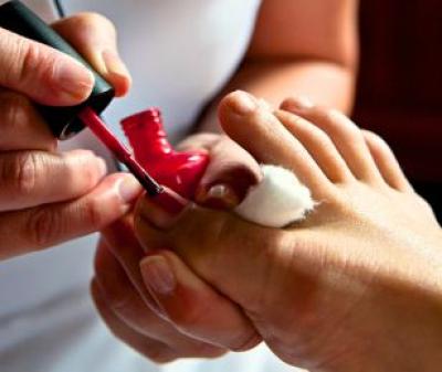 Beauté des pieds + vernis 50 min