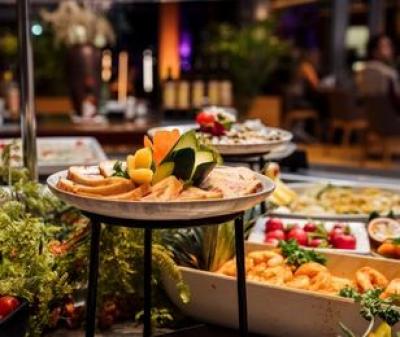 Extensive Buffet Meal at La Table des Bains Restaurant for 1 person