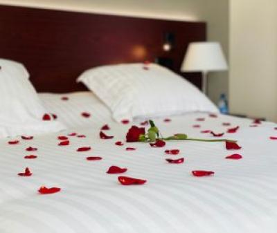 Romantic Stay for 2 people